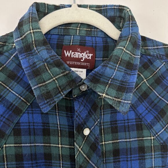 Wrangler Western Shirt XL Plaid Flannel Snap Button Raw Hem Grunge Cowboy - Picture 3 of 7